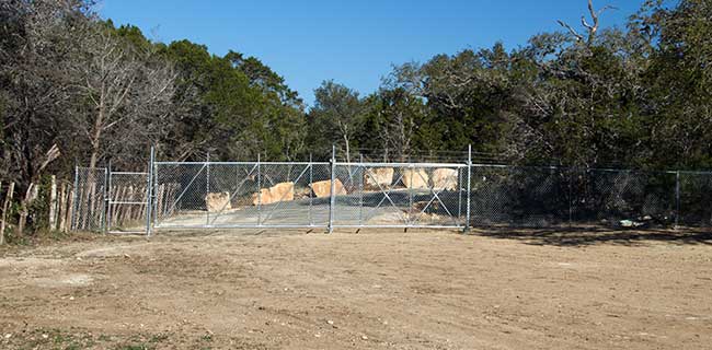 Storage gate, 3/18/2014